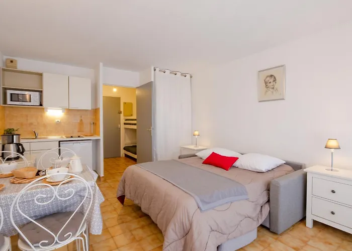 La Palmeraie Ii-3 By Interhome